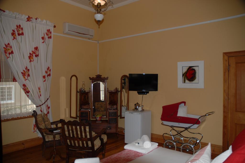 Moonlight Manor Hotel Victoria West Buitenkant foto